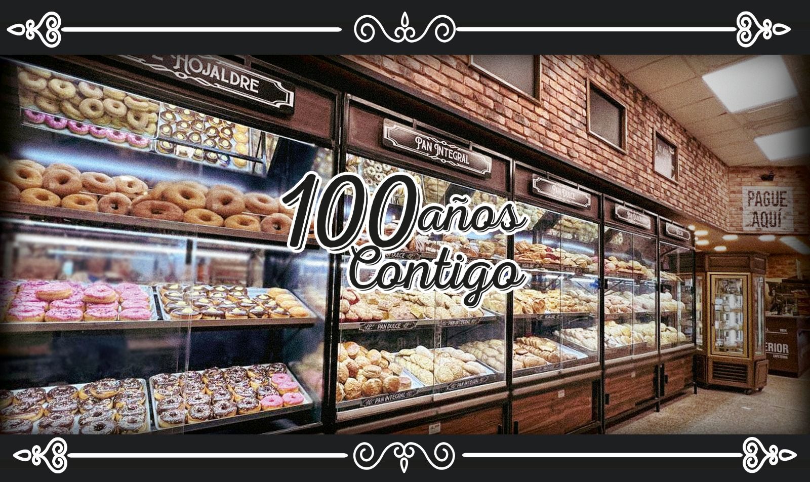 Vitrinas de pan dulce de La Superior en su centenario
